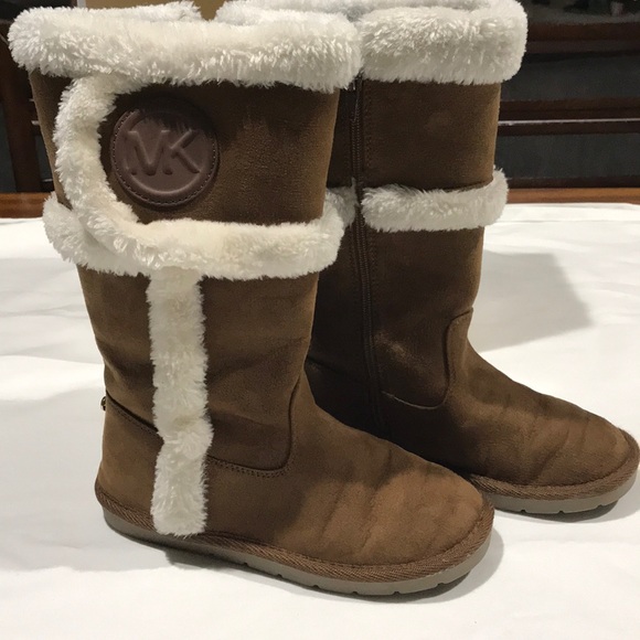 Girls Chestnut Michael Kors boots.  Size 2 - Picture 3 of 8